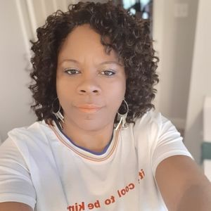 Meet your Posher, Nina